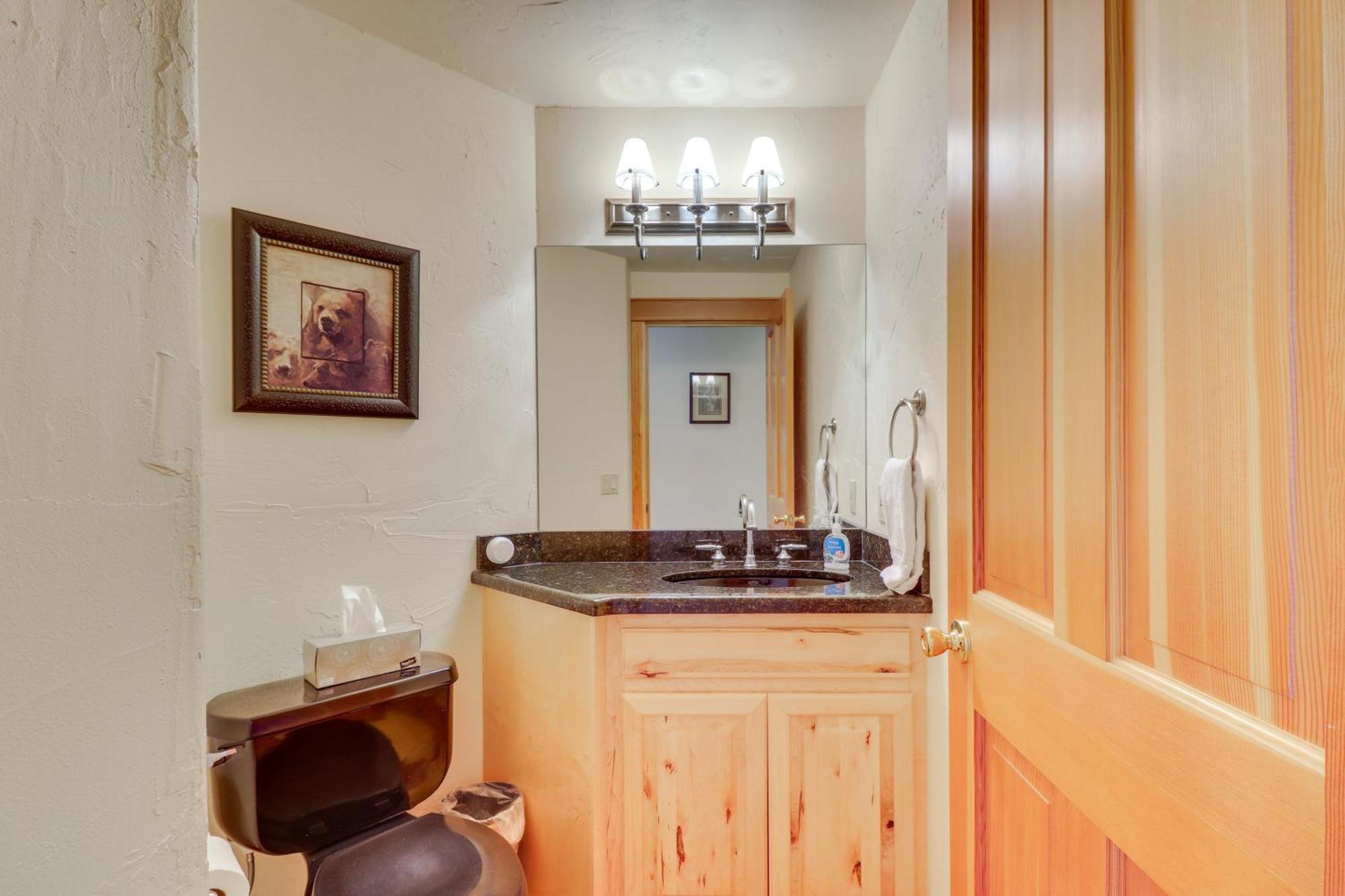 Spacious Whitefish Home With Sauna And Ski Resort View ภายนอก รูปภาพ